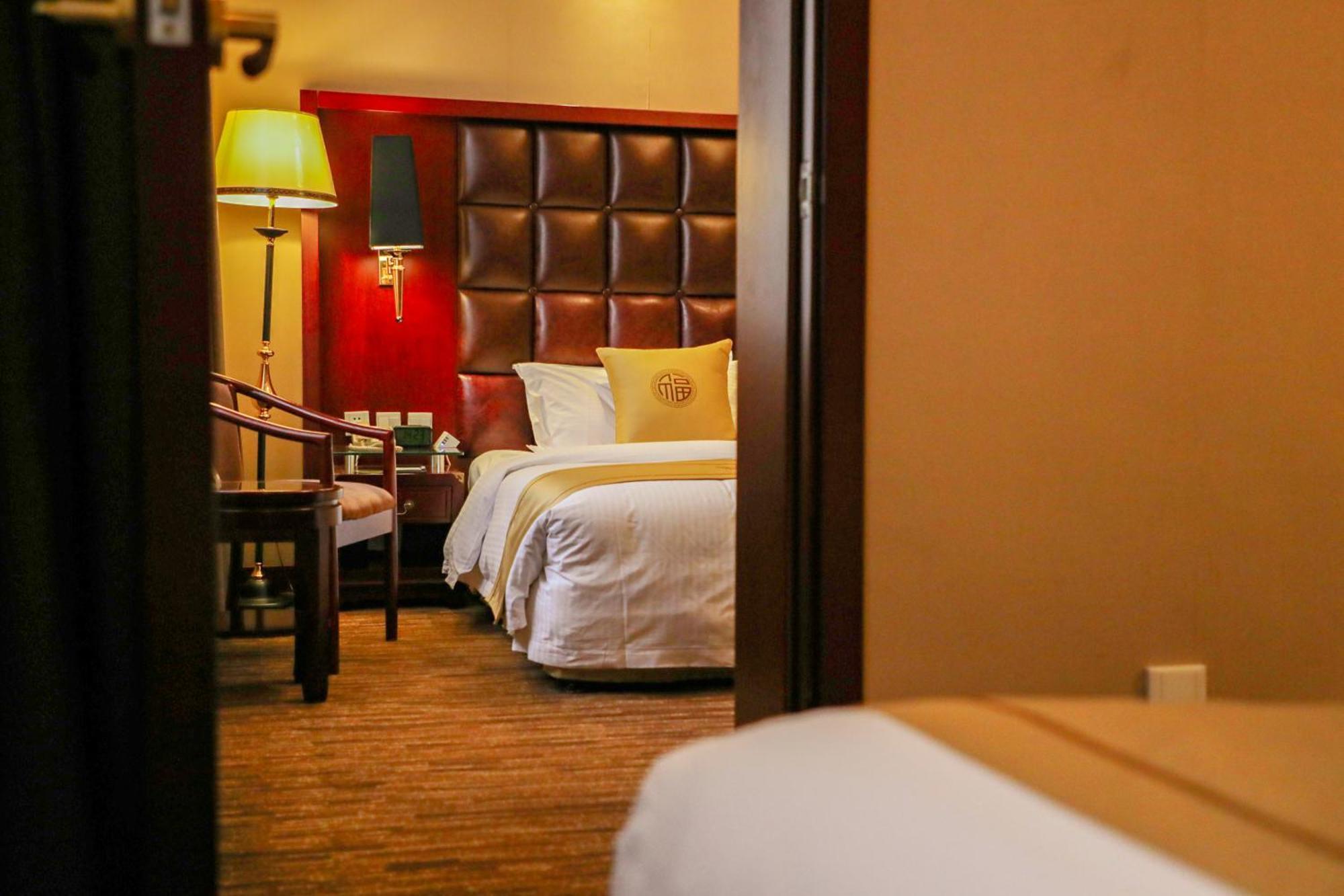 Jianguo Qianmen Beijing Hotel Bagian luar foto