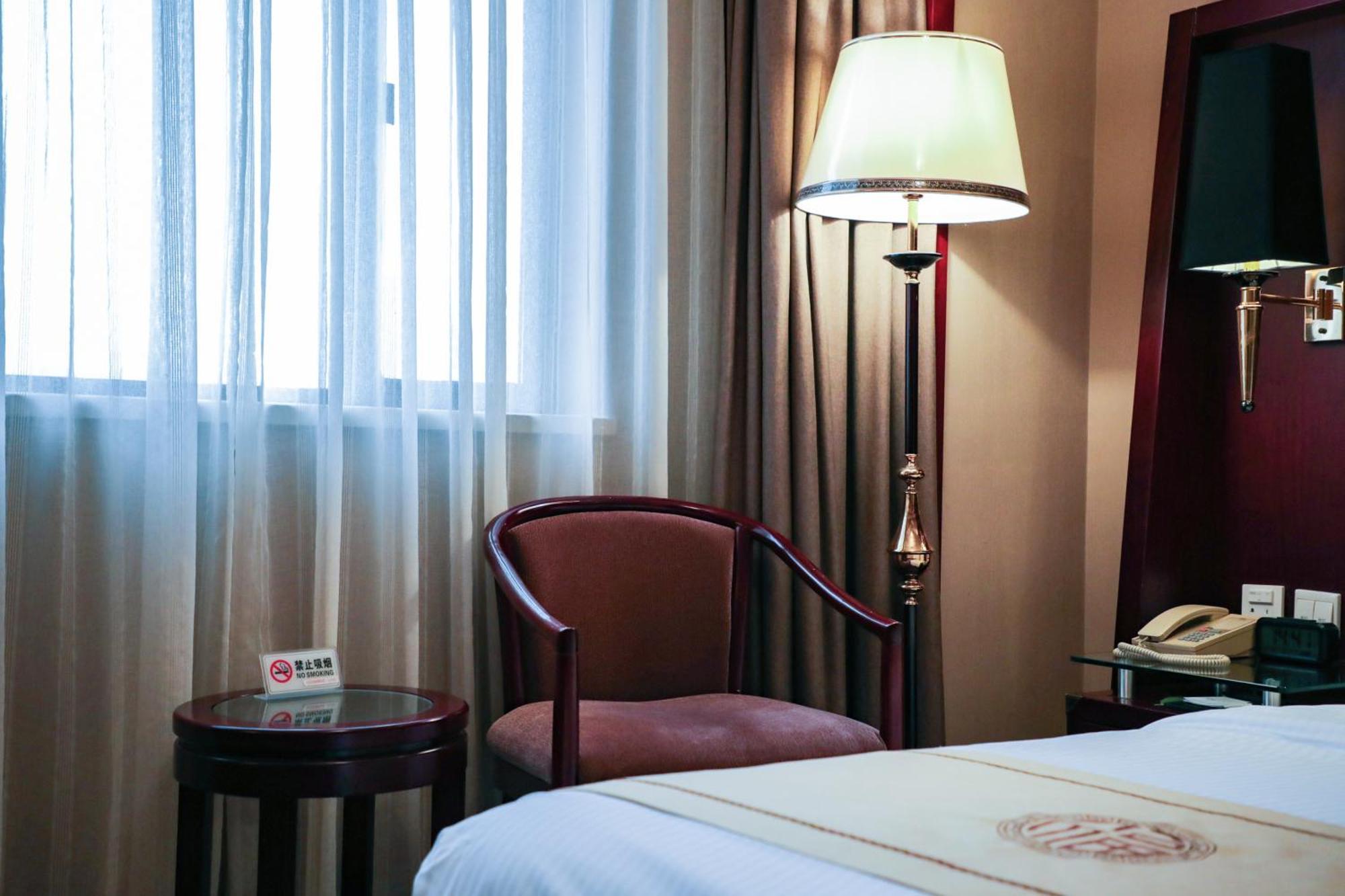 Jianguo Qianmen Beijing Hotel Bagian luar foto
