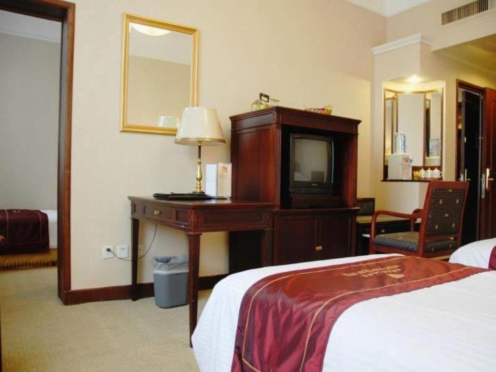 Jianguo Qianmen Beijing Hotel Bagian luar foto