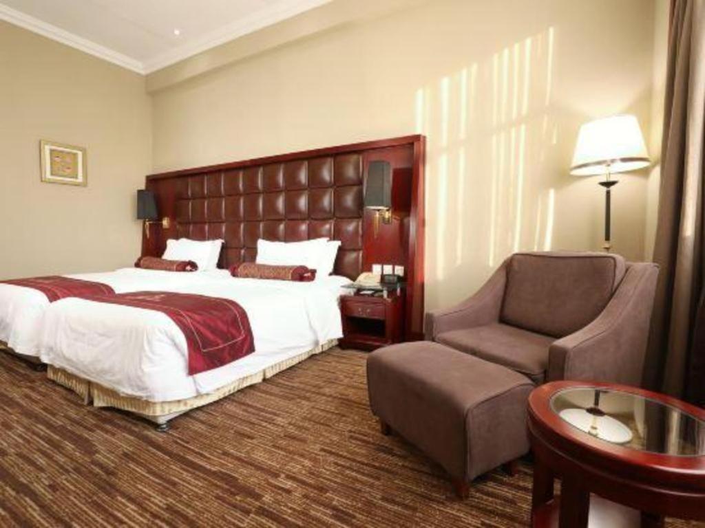 Jianguo Qianmen Beijing Hotel Bagian luar foto